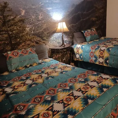 Manitou Inn